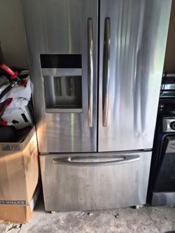 Fridge and stove bundle 650$ for both