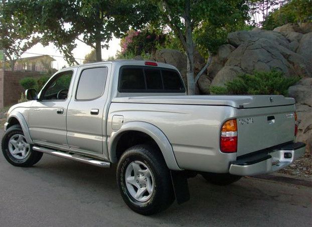 Automatic Truck 2004 T0Y0TA Tacoma AWDWheelss Very clean