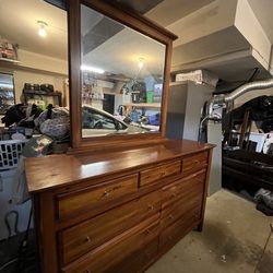 chest of drawers with mirror