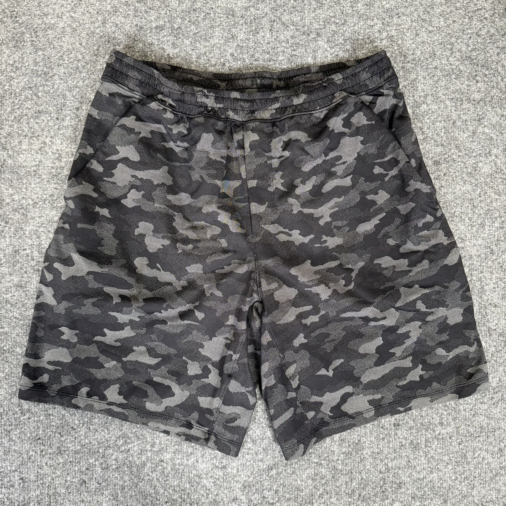 Lululemon Pace Breaker Shorts Mens XL 32x9 Grey Camo Lined Athletic Training Gym