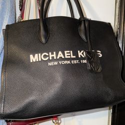 Mk purse