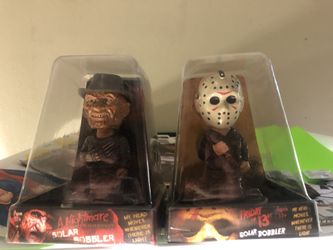 Freddy Krueger and jason voorhees solar bobbler