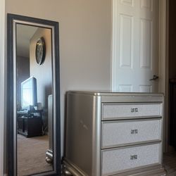 Full Length Mirror + Nightstand 🪞