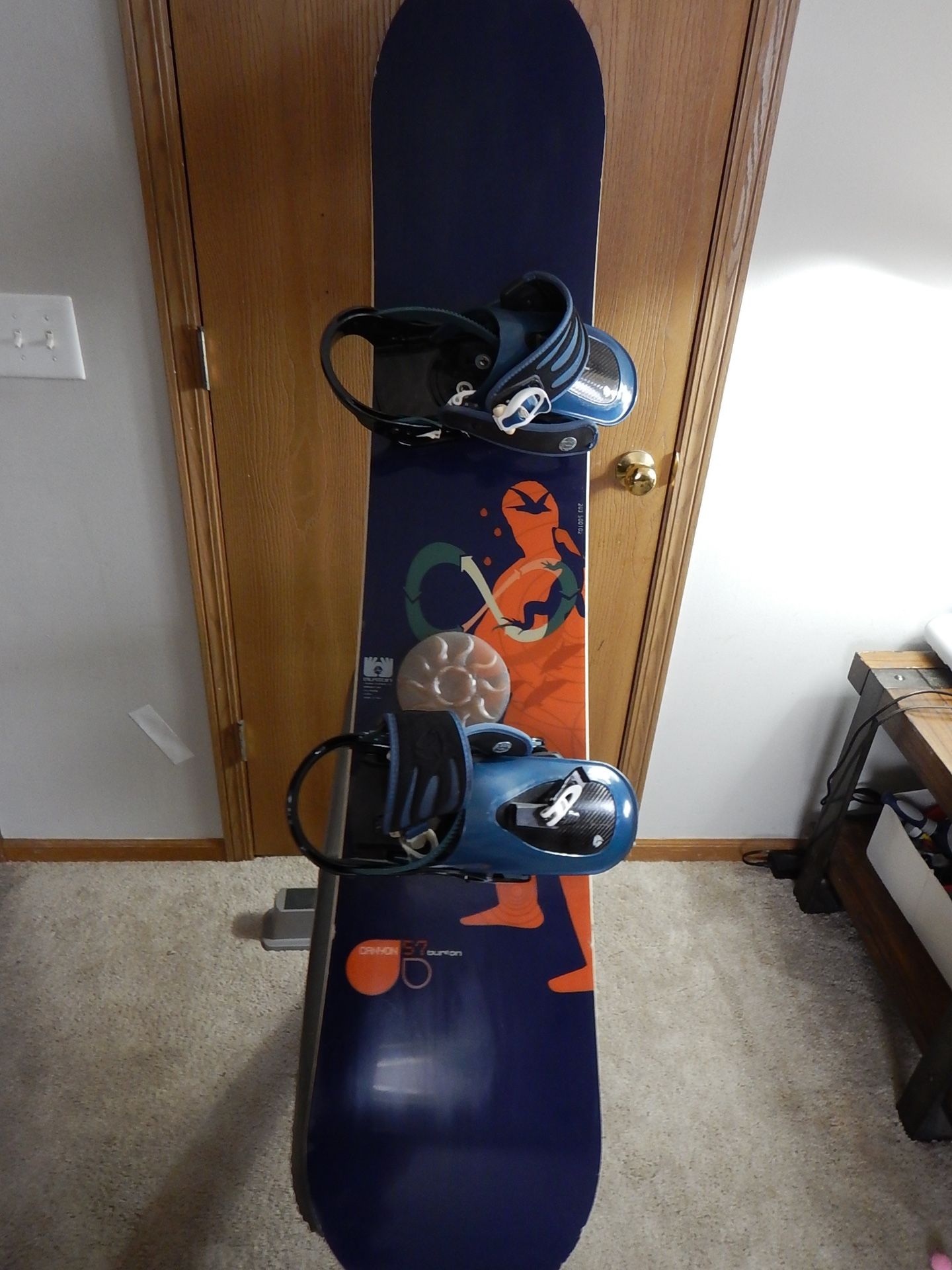 Burton Canyon 57 Snowboard With Burton Bindings And Bag