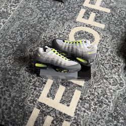 Nike Air Max 95 “Neon Big Bubble” – Sizes 8-13 – Brand New