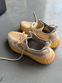 Yeezy US 8
