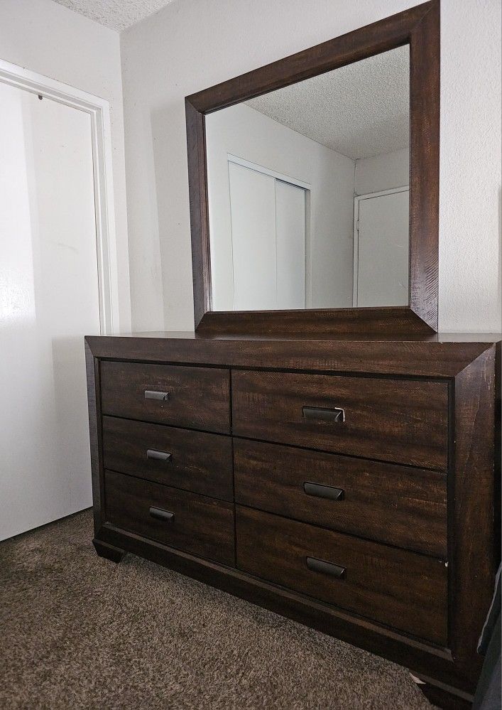 5 Piece Bedroom Set