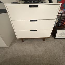 Chic 3-Drawer White & Wood Dresser – Stylish and Functional