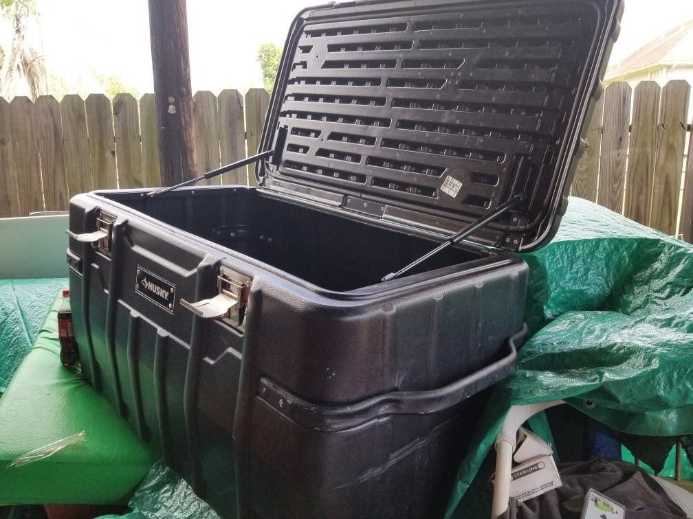 Husky 100 gallon job box deals
