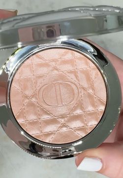 Dior gold halo highlighter new authentic in box makeup Maquillaje