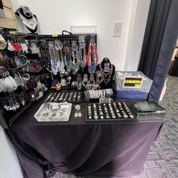 Selling All Paparazzi Jewelry And Display Accessories 