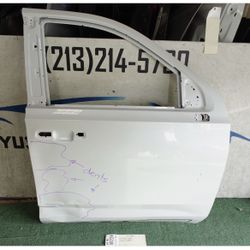 w/dents 2021 - 2022 - 2023 - 2024 CHEVROLET TAHOE FRONT RIGHT DOOR OEM AY06224