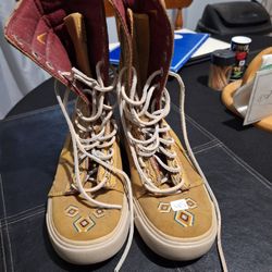 Nike Moccasin High Top Boots