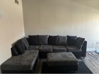 Sectional couch with ottoman