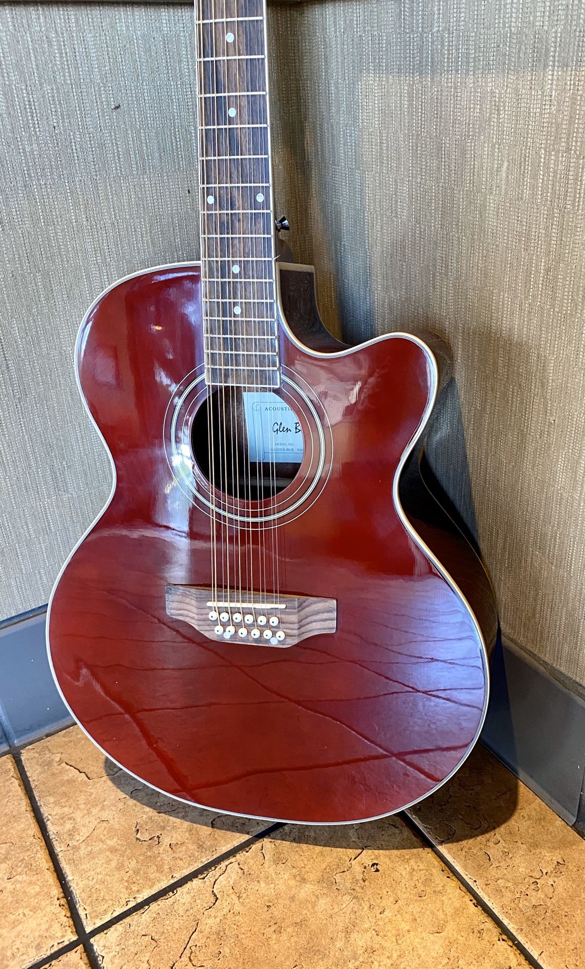 12 String acoustic electric guitar. New 🎸 (never used)