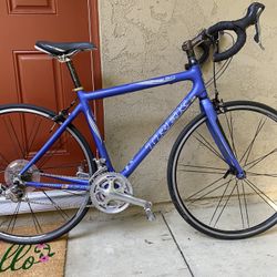 Road bike Trek. Full Carbon. 