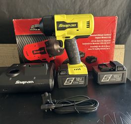 $600$. NEW 18 V 1/2" Drive MonsterLithium Cordless Impact Wrench Kit (Hi-Viz)