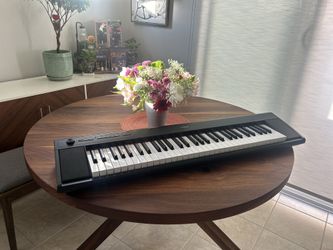 Keyboard Piano (61 Key)