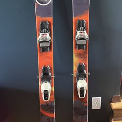 Salomon QST 98 Skis (172cm) w/ Salomon Warden 11 Bindings