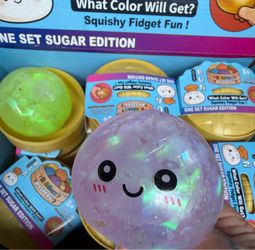 Sparkling squishy bun, new