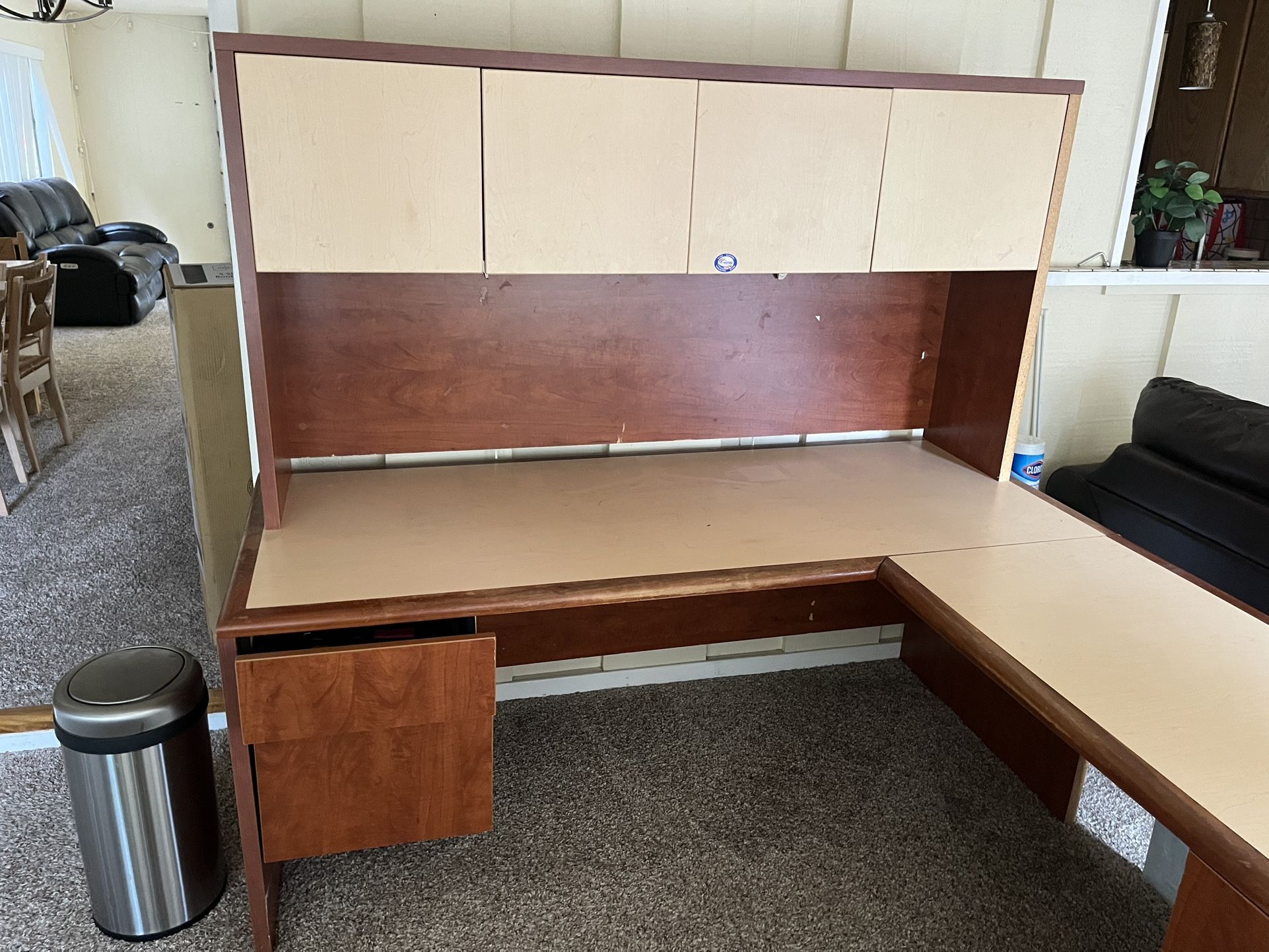 FREE Spacious L Shape Desk w/Hutch