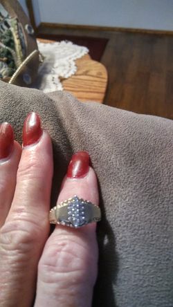 10kt gold diamond ring