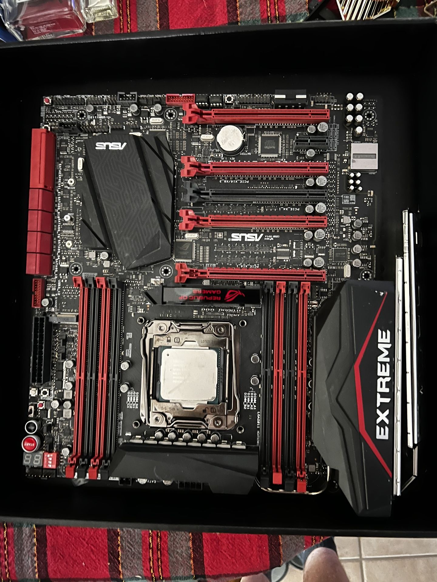ASUS Rampage V Extreme Motherboard