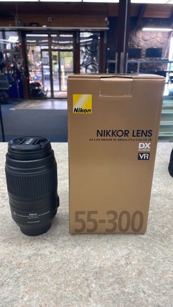 Nikon AF-S DX Nikkor lens 55-300mm F/4.5-5.6 ED VR w/original box. 70498735