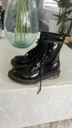 Doc Martens Glossy leather