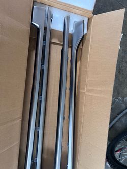 W Strip Assembly Dr Belt - Kia OEM