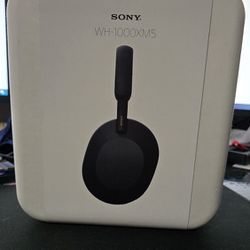 Sony XM5 Headphones Black 