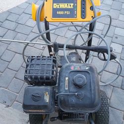 Power washer with attachments