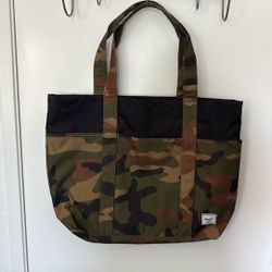 Herschel Army print tote bag 