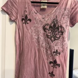 Vocal Women’s Y2K Graphic Tee – Size Small – Fleur-de-Lis & Angel Wings
