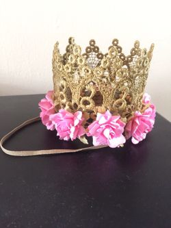 Crowns/Coronas