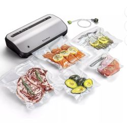 FoodSaver Preserve Vacuum Sealer, 14-Piece Starter Kit, Vacuum Seal Roll & Bags