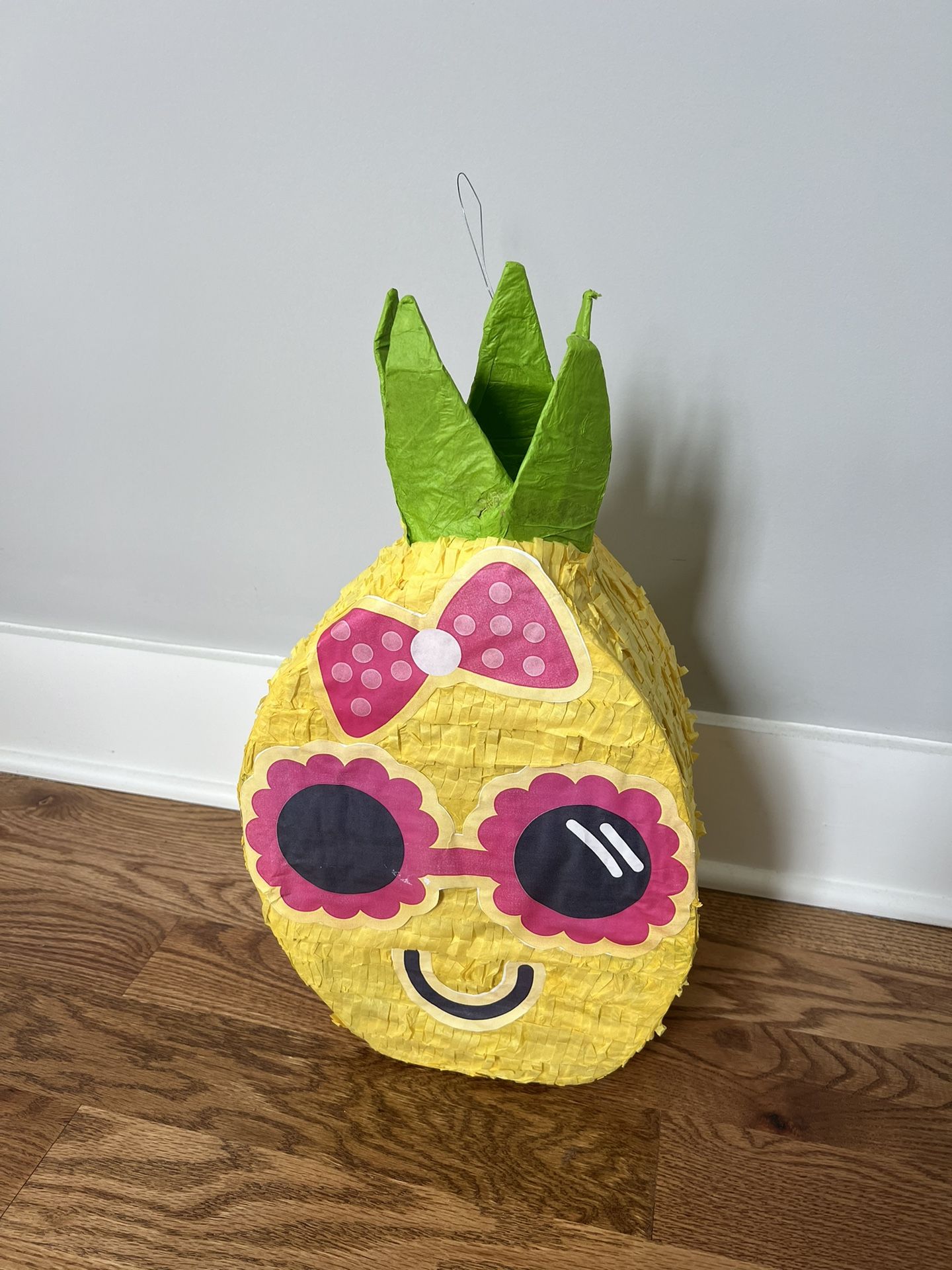 Pineapple Piñata - New