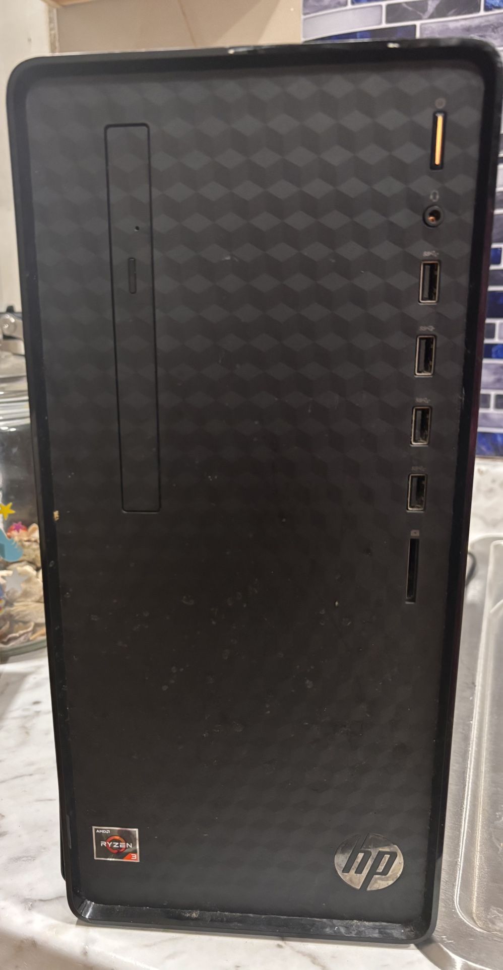 HP M01-f0033W Ryzen 3 Tower