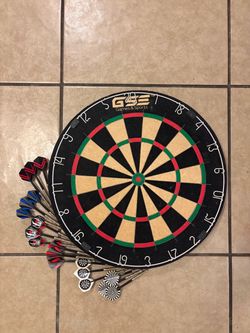 GSE Games & Sports Bristle Dartboard with Darts