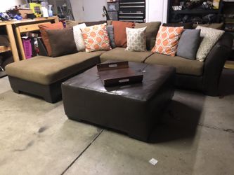 Sectional w washable covers and large ottoman