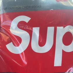 Supreme Socks 