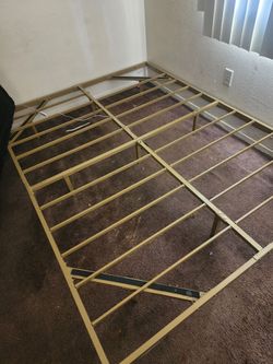 Queen size LED FLOATING BEDFRAME