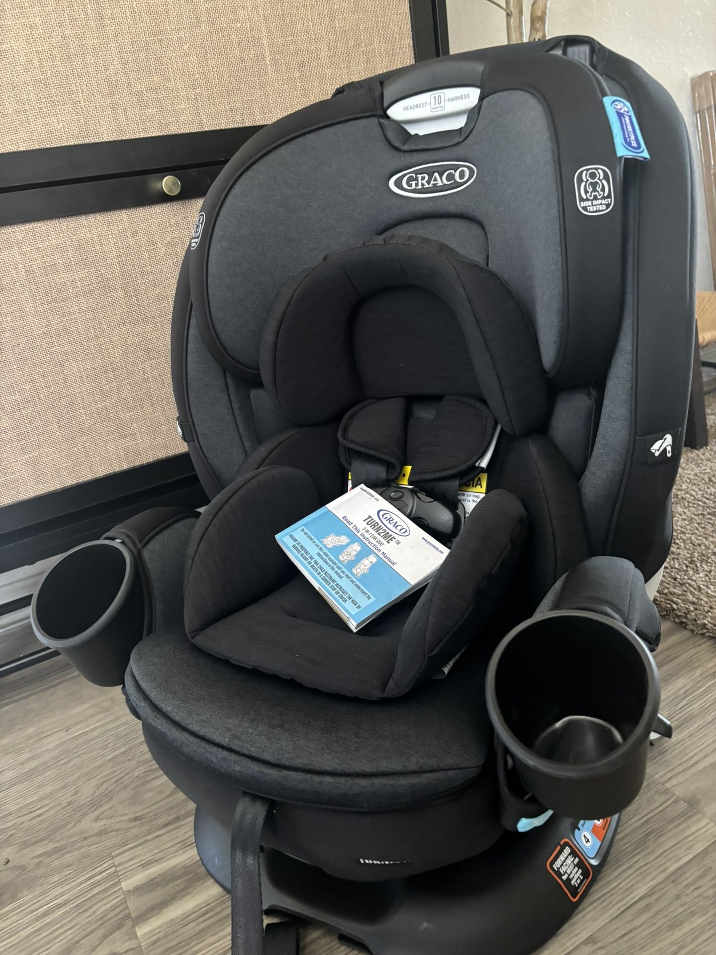 NEW! Graco Turn2me Convertible Car Seat