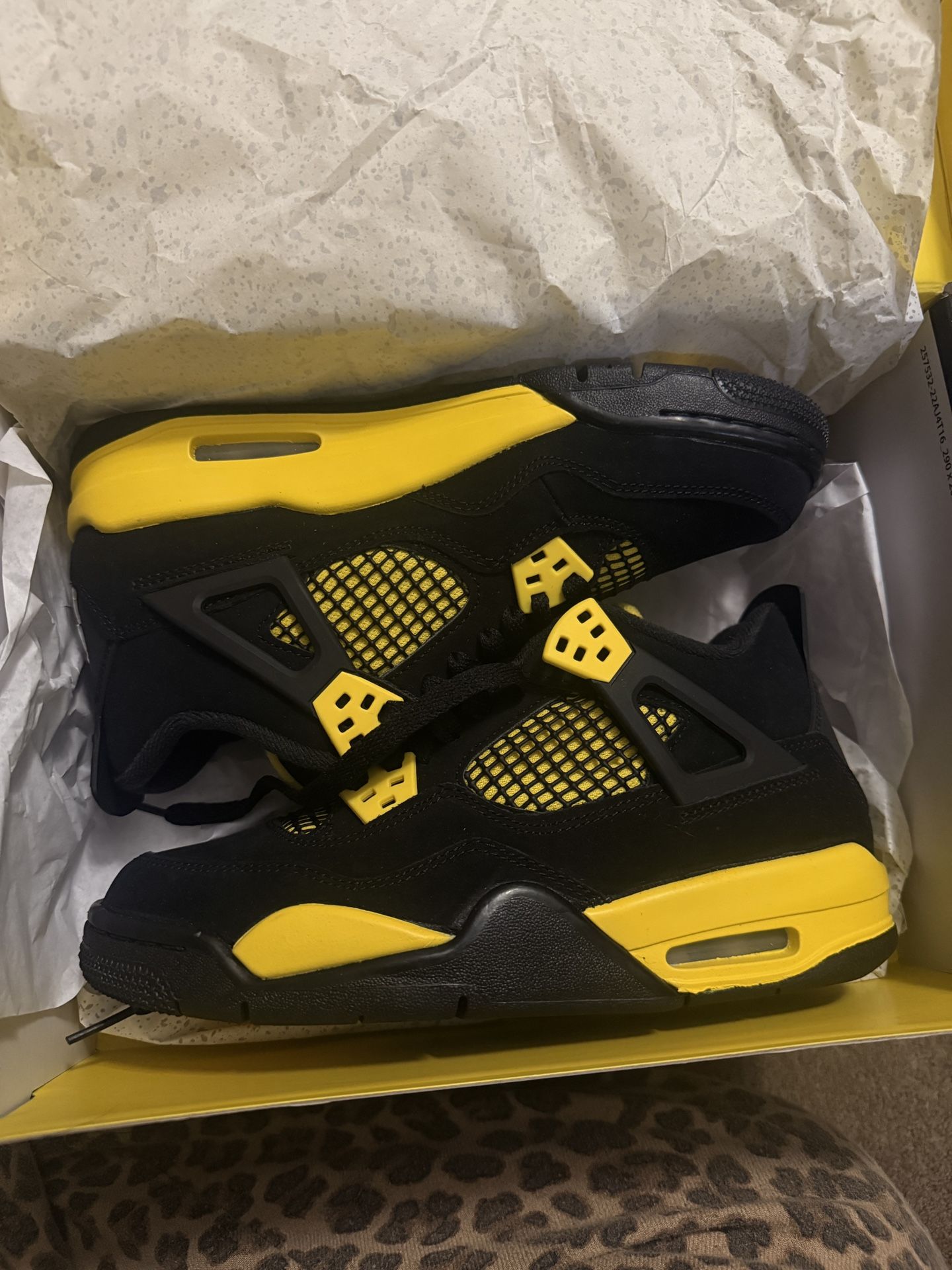 AIR JORDAN 4 RETRO (GS) “Thunder” 2023