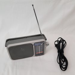 Panasonic RF-2400D Portable FM/AM Radio, Silver with power cable