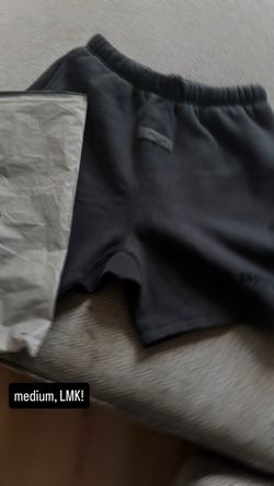 Black essential shorts, size medium