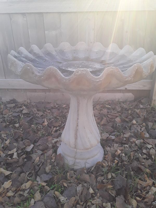 Bird bath for Sale in Austin, TX OfferUp