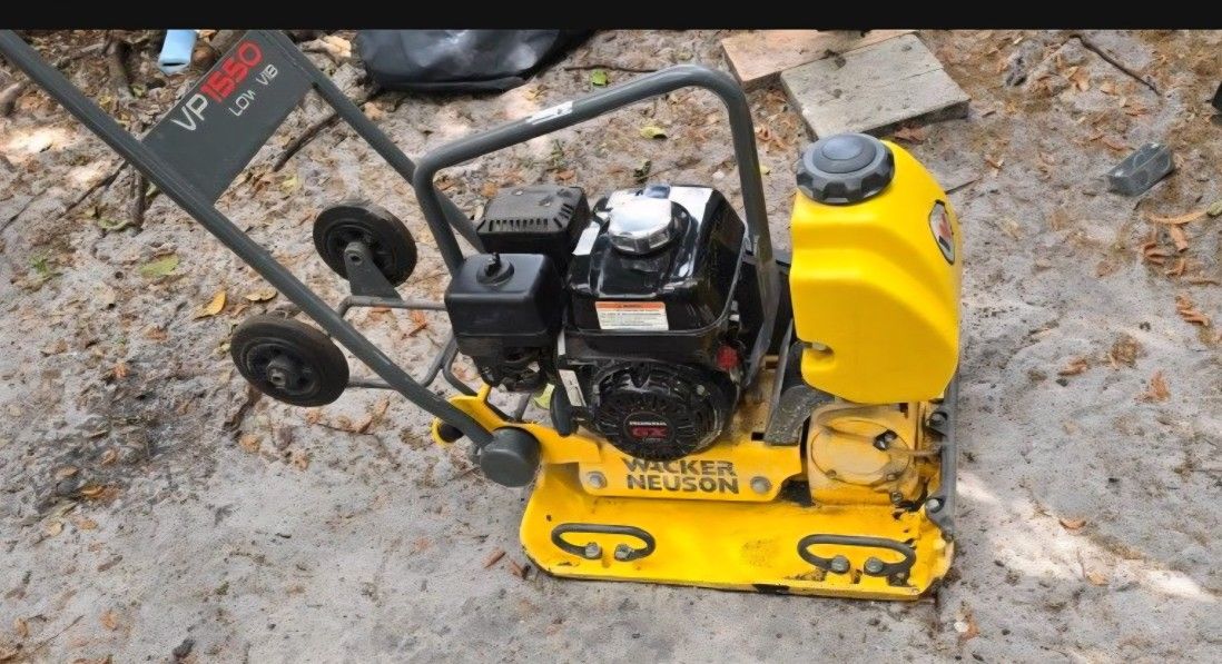 Compactor  Vp1550 Like New
