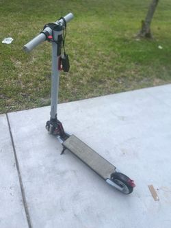 HOVERFLY Vibe (an electric scooter specifically designed for kids and teens ages 8–15). Goes up to 12mph and 7 miles per charge. Great battery life. L
