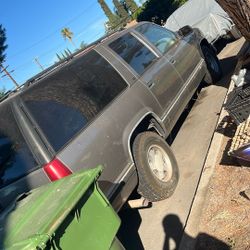 1990 Chevy Suburban 